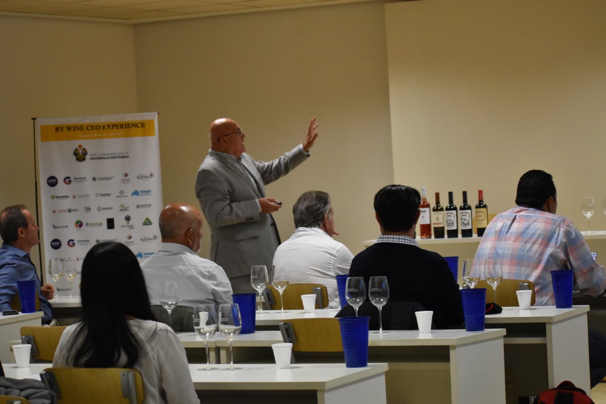 Seminario vitivinícola y turismo