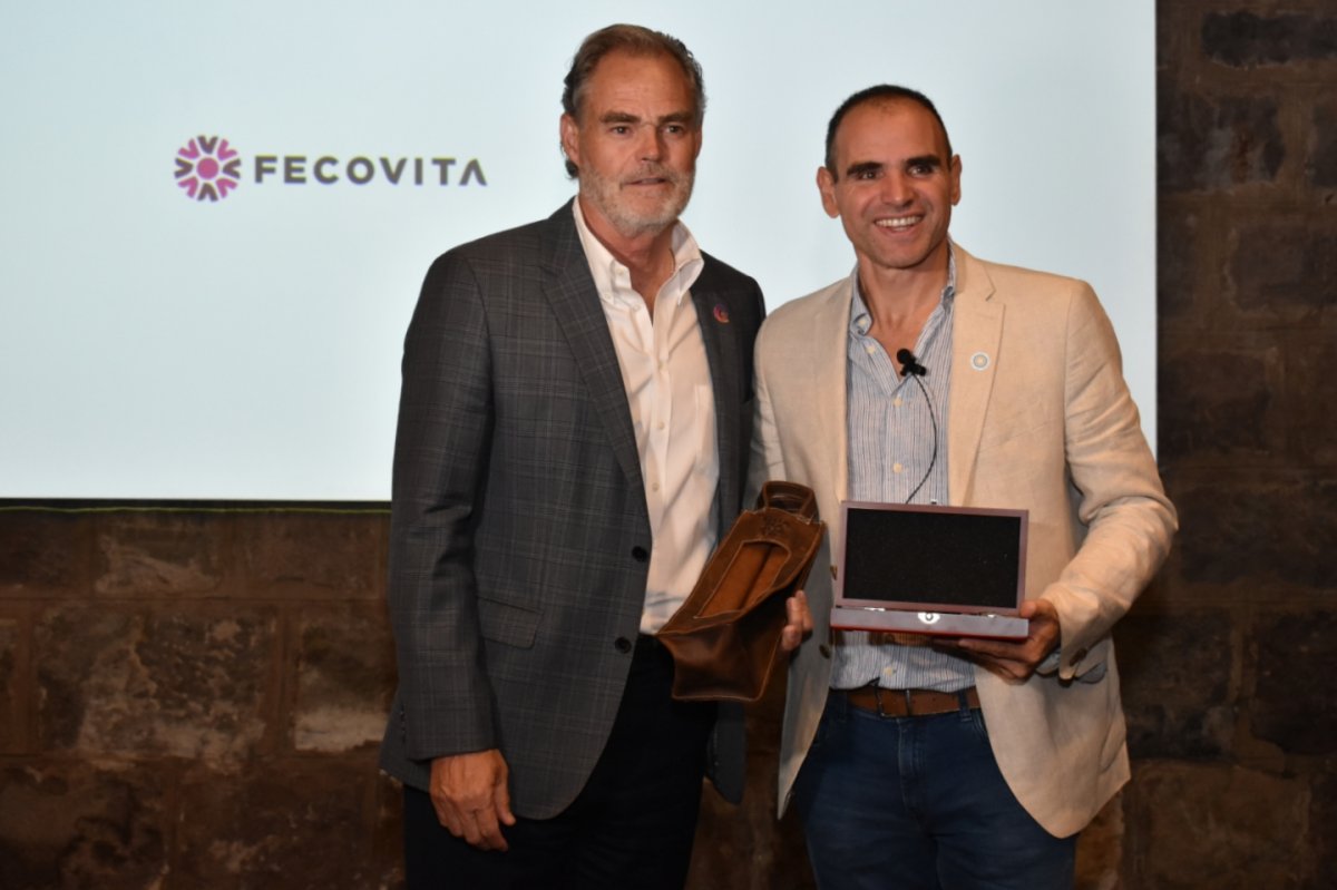 Firma de convenio de colaboración entre COVIAR y México