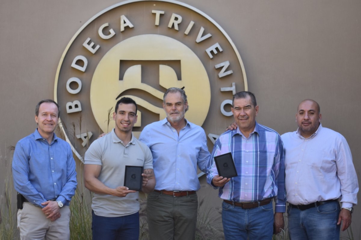 Visita y tour técnico bodega Trivento