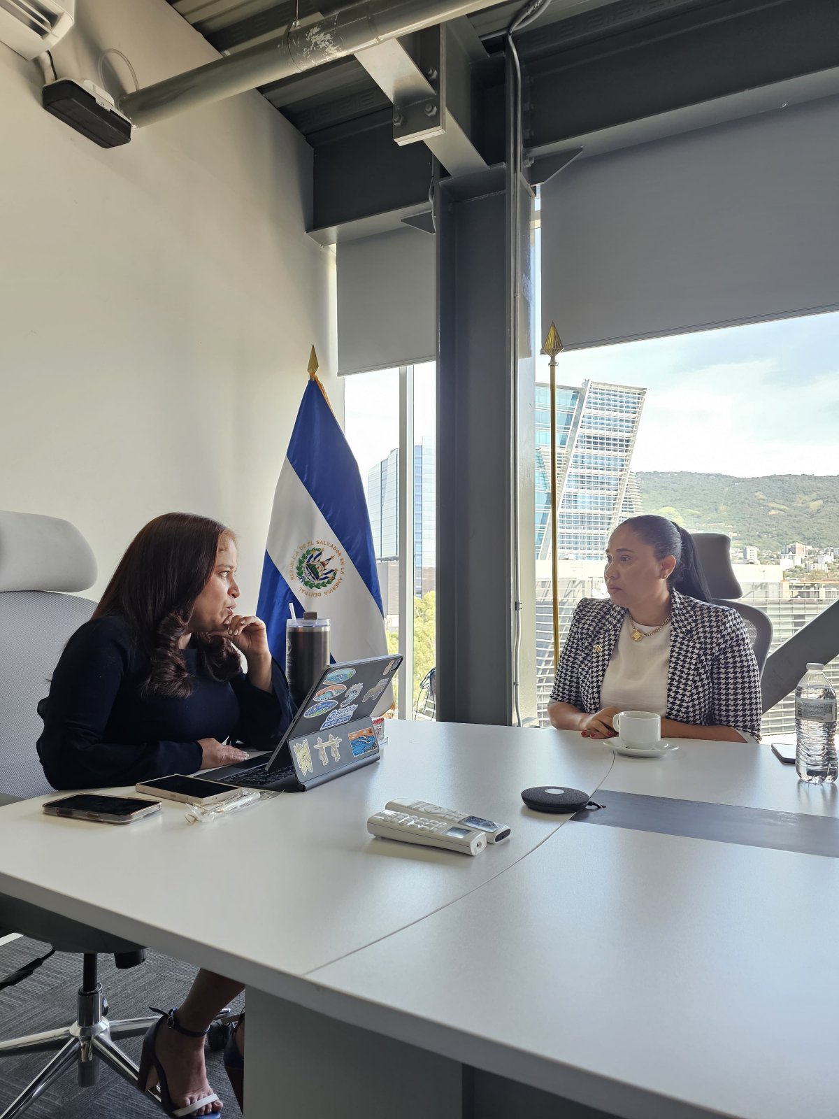 Impulsando el turismo: Ministra salvadoreña se reúne con CEO del V Congreso Internacional de Turismo y Negocios 